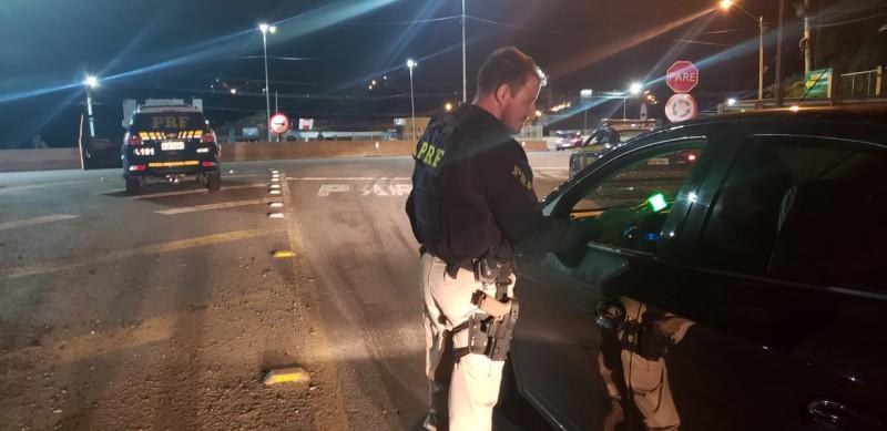 No fim de semana, quase 190 motoristas flagrados em estado de embriaguez pela PRF 