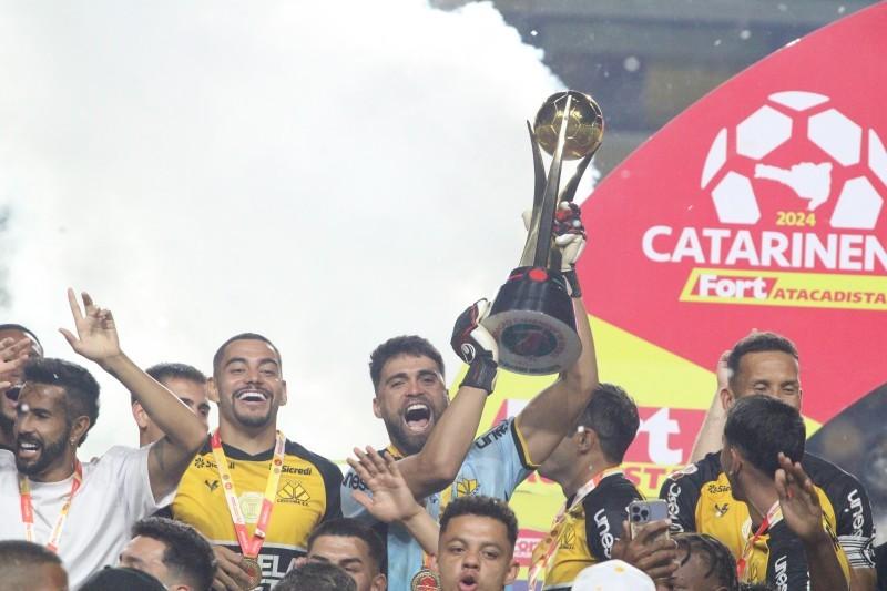 Com solidariedade e amor ao próximo, Criciúma celebra 77 anos nesta segunda-feira