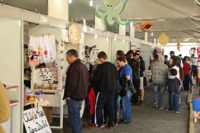Shows nacionais, cultura, feiras e gastronomia marcam as atrações da 30ª Festa do Peixe