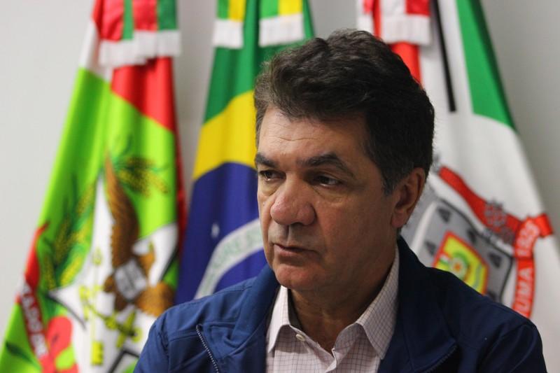 'Posso não disputar mais eleições, não tenho essa necessidade', afirma Clésio Salvaro 