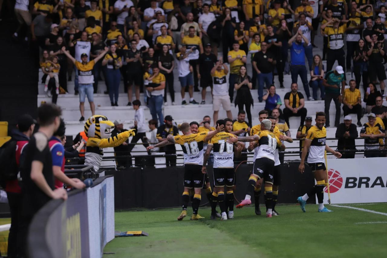 Criciúma vence CRB e mantém invencibilidade