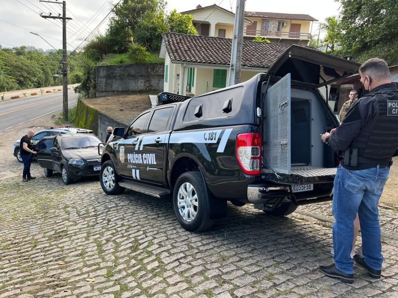 Polícia Civil de Lauro Müller prende três traficantes durante operação