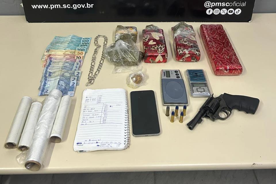 Homem é preso e mais de dois quilos de maconha são apreendidos em Forquilhinha