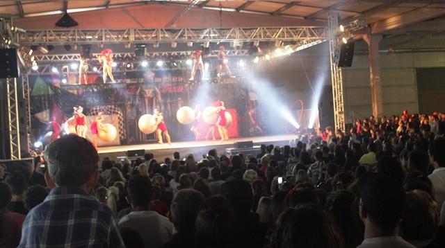 Grupo Tholl encanta público na Festa das Etnias