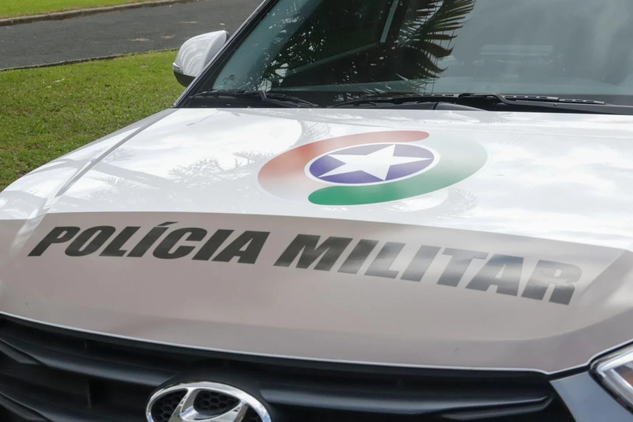 Jovem é preso por porte ilegal de arma de fogo em Criciúma