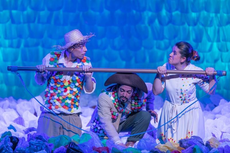Espetáculo gratuito abre quinta edição do Festival Nacional de Teatro Revirado em Criciúma