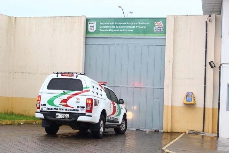 Após tentar tirar carteira de identidade, homem é preso pela PM em Içara