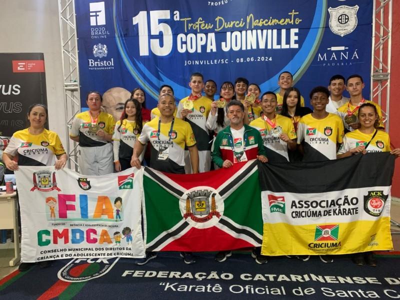 Criciúma conquista dez medalhas em importantes competições de judô e karatê