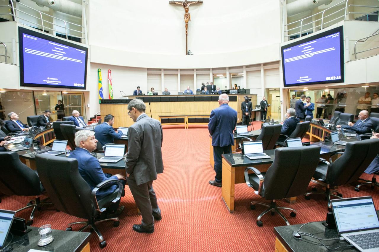 Alesc aprova orçamento do Estado para 2025