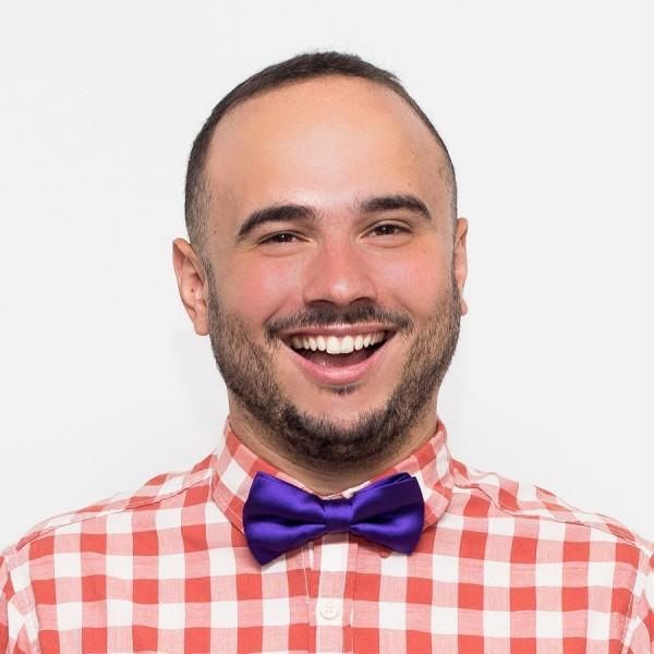 Ed Gama traz seu espetáculo de stand up comedy para Criciúma no dia 10 de setembro