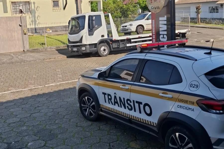 Veículo com registro de furto é localizado durante ocorrência de trânsito em Criciúma