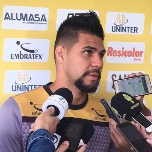 Léo Santos não joga mais esta temporada com a camisa do Tigre