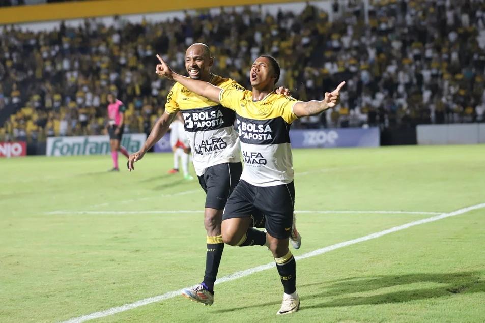 Vitória, polêmica e expectativa, os assuntos do debate desta segunda