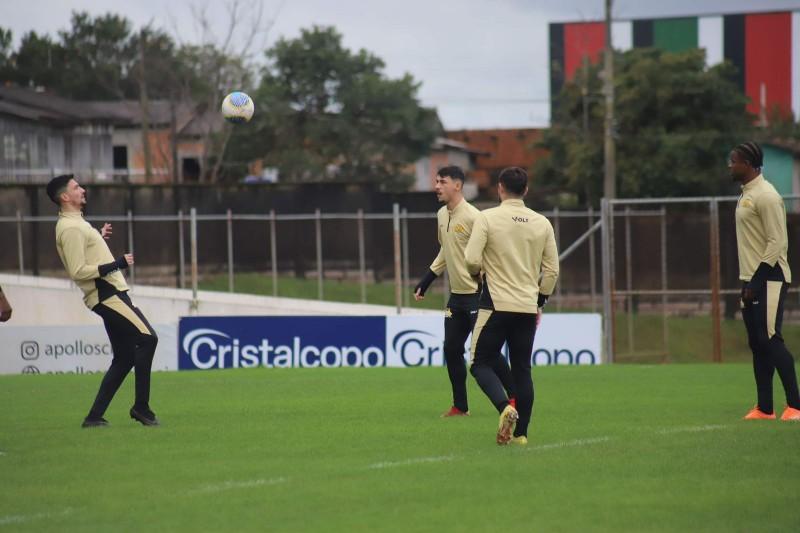 Criciúma visita o Corinthians para frear o adversário e ampliar distância para o Z4