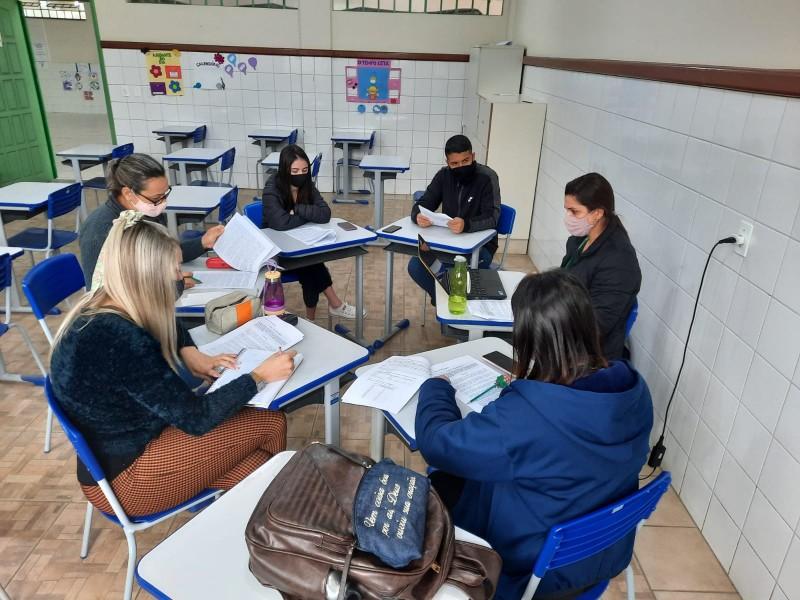 Conae nas escolas: unidades municipais debatem sobre as metas do Plano Municipal de Educação