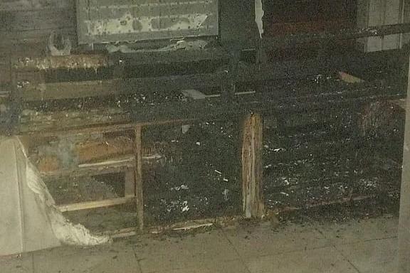 Incêndio atinge apartamento e prédio é evacuado por dezenas de moradores