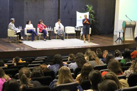 Pedagogia e formação docente são temas de Aula Magna na Unesc