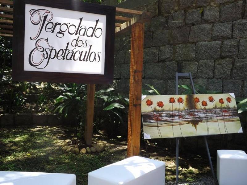 Pergolado dos Espetáculos tem programação especial