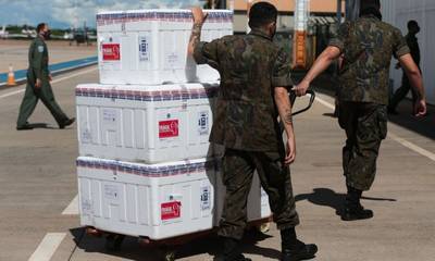 Ministério da Saúde iniciou distribuição de 5 milhões de doses de vacina contra Covid-19