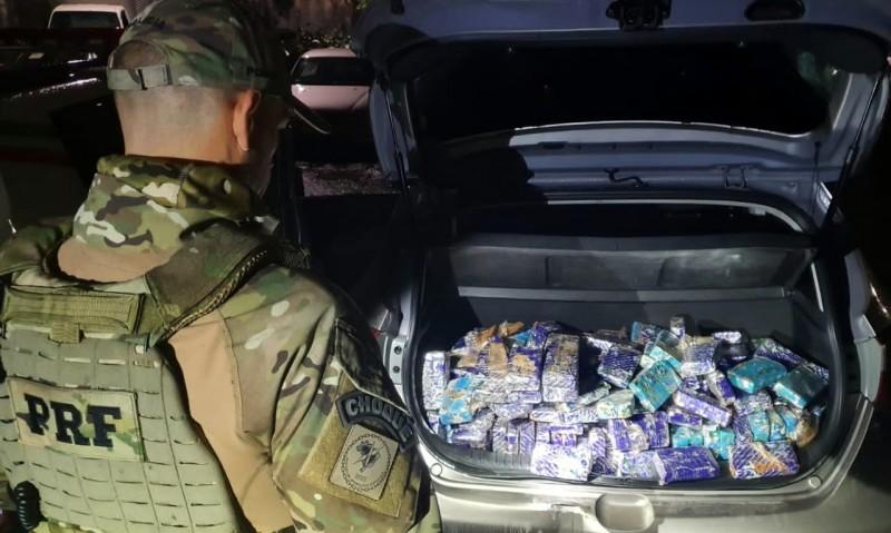 Mais de 220 quilos de maconha são apreendidos durante abordagem da PRF na BR-101