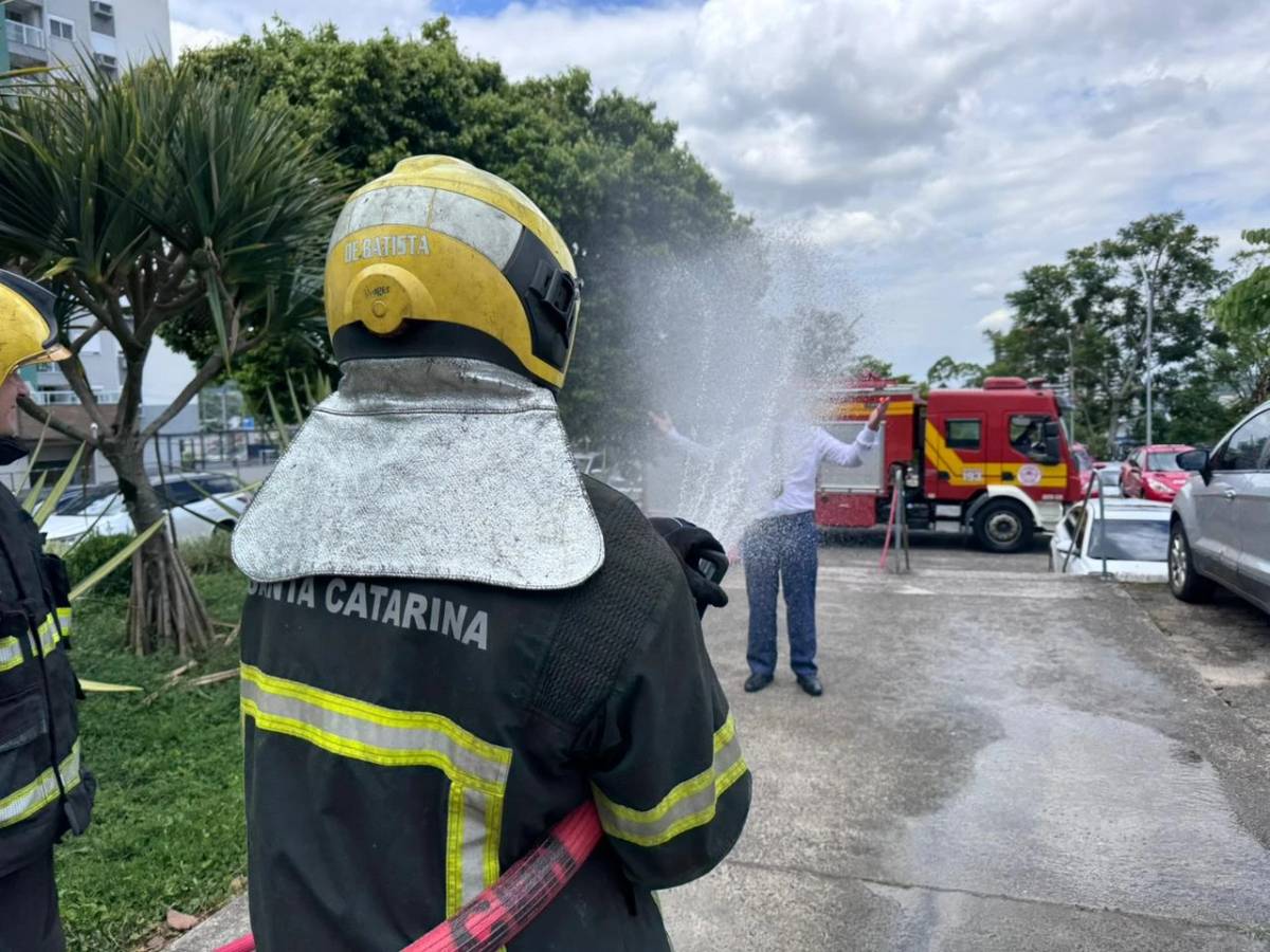 Criciúma: veja o vídeo e as fotos da criação da 5ª Região Bombeiro Militar — foto 21