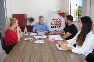 Direção da Afasc discute medidas de segurança nos 40 CEIs
