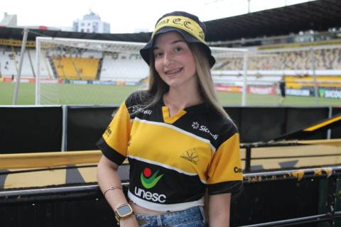 Mais de nove mil torcedores saem frustrados do HH após primeira derrota do Tigre no Catarinense