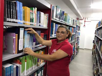 Com mais de 49 mil exemplares, biblioteca das Faculdades Esucri está aberta para comunidade
