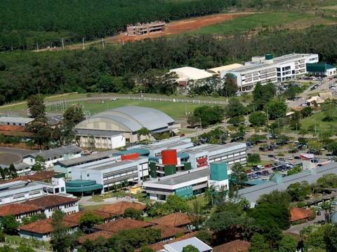Bloqueados bens de ex-servidores da prefeitura e da Unesc