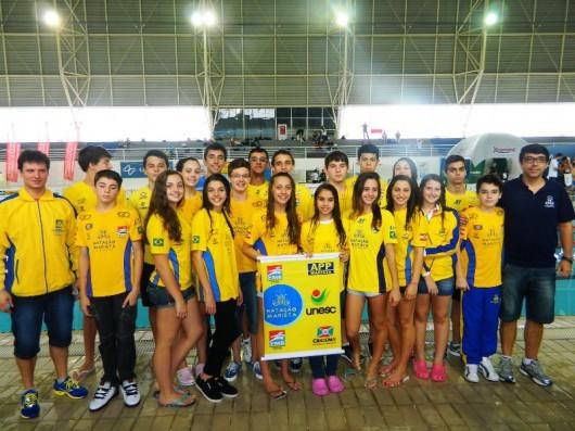 Colégio Marista Criciúma FME conquista troféu histórico na natação