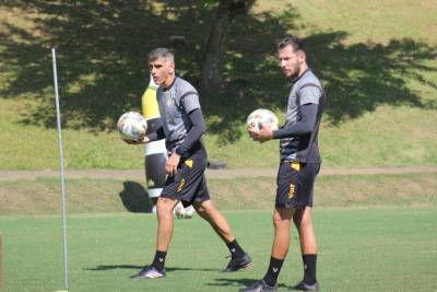Analista e preparador de goleiros da base do Criciúma integram o futebol profissional