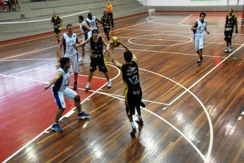 Basquete criciumense fora dos JASC