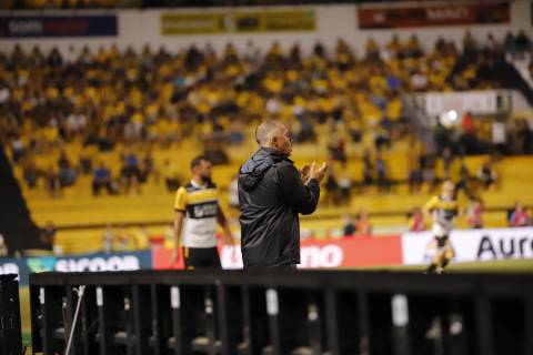 Baptista avalia vitória e destaca importância do fator casa no resultado diante do CRB
