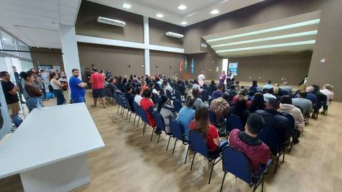 Governo de Içara zera a fila de espera pelo exame de tomografia