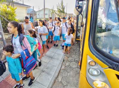 Mais de 1.600 alunos retornam às aulas em Nova Veneza