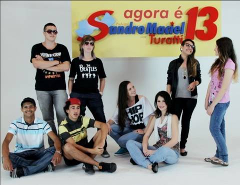 Juventude produz material diferente para coligação "Araranguá Pode Muito Mais"