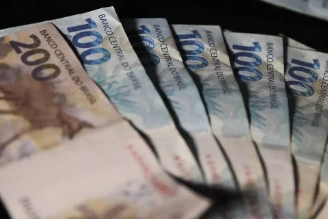 Feirão Limpa Nome renegocia dívidas com descontos de até 99% nas agências dos Correios