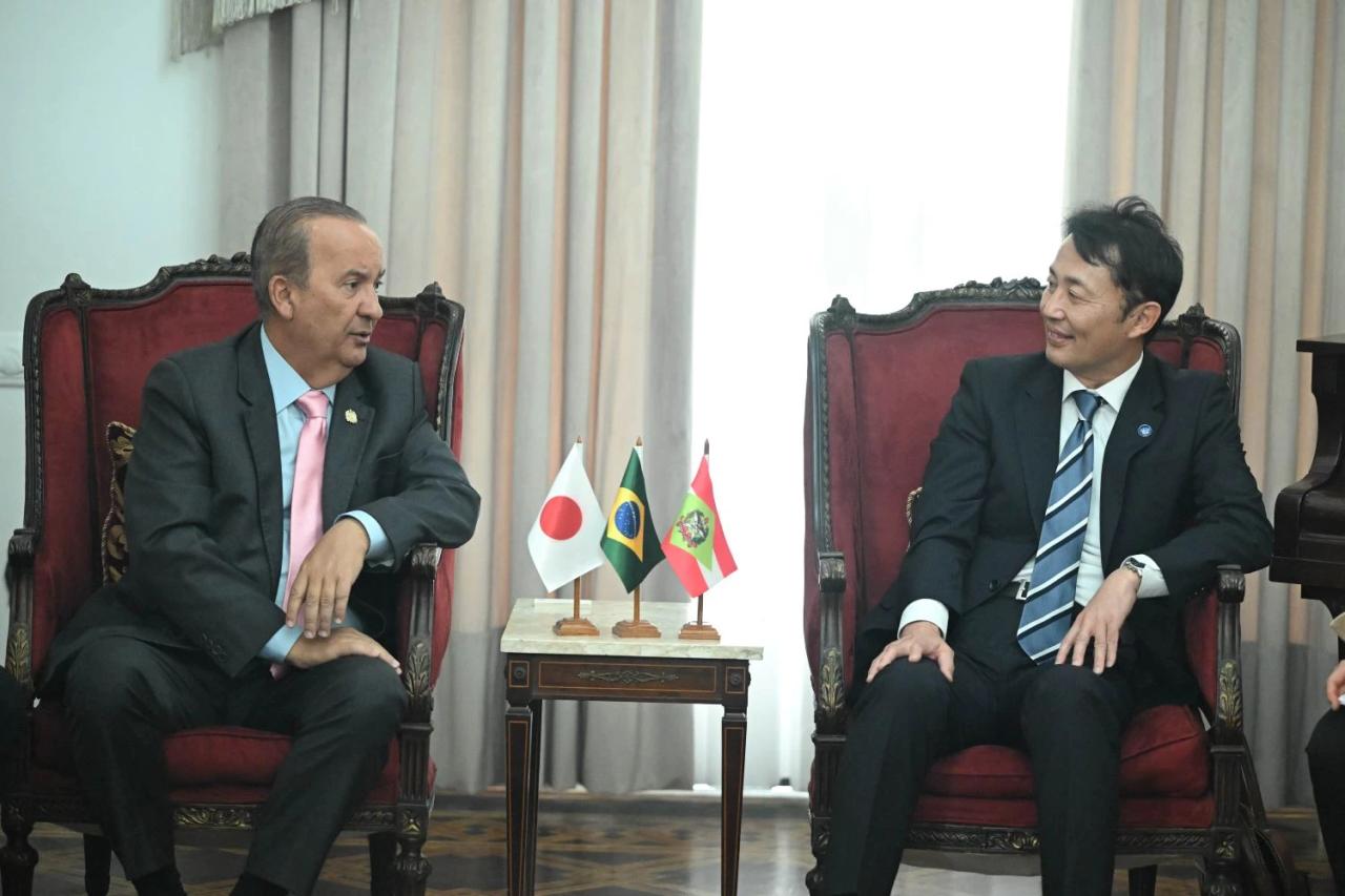 Jorginho Mello viaja para Japão e China em defesa de Santa Catarina contra embargos comerciais