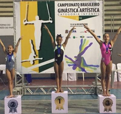 Criciumense Tainá é campeã brasileira de ginástica artística