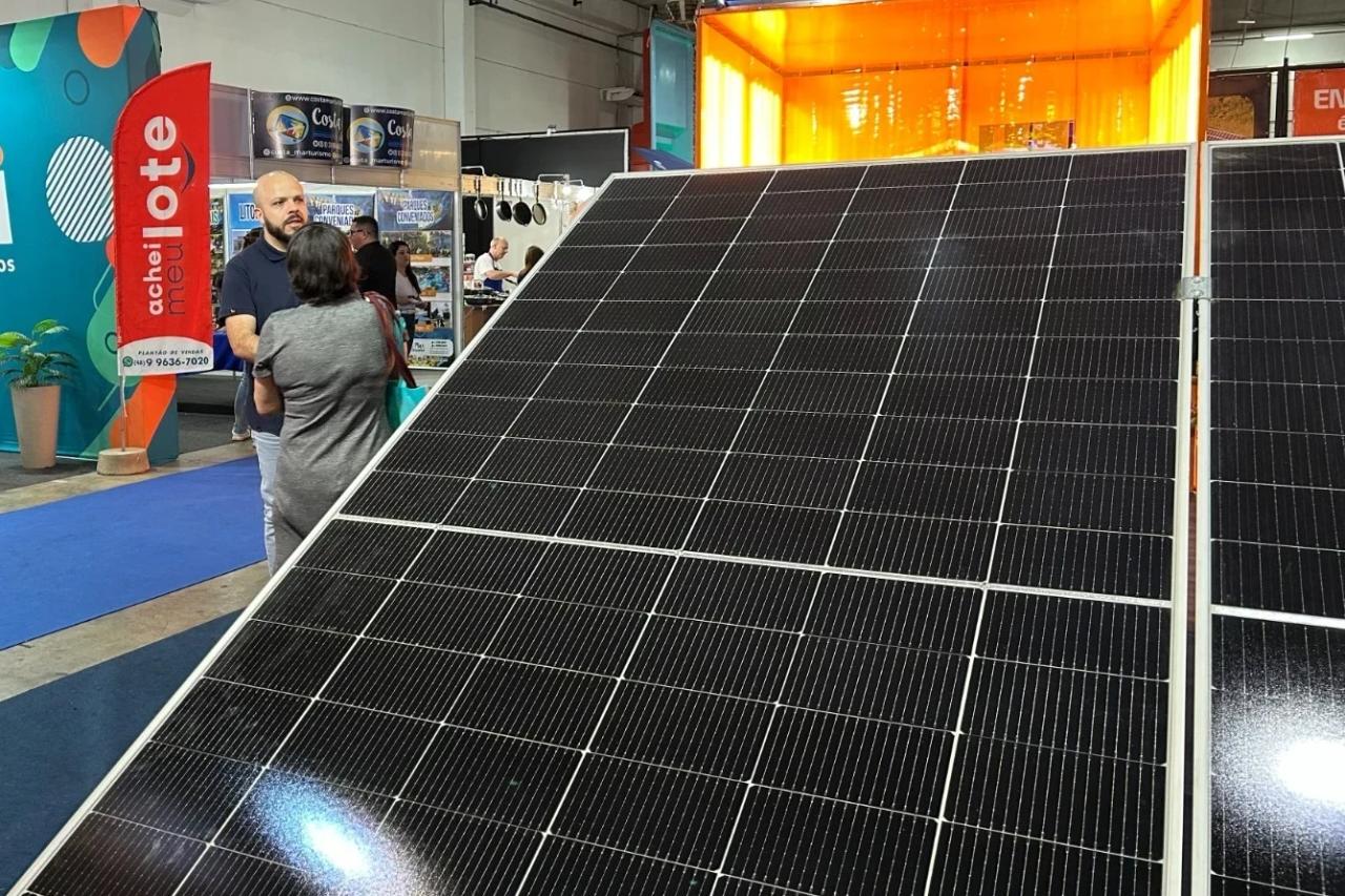 Armazenamento de eletricidade para períodos sem sol será um dos destaques da Feira CasaPronta de Criciúma