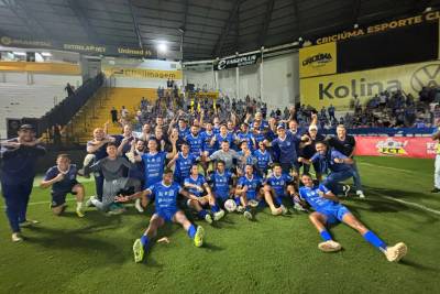 Zagueiro do Caravaggio brinca com vitória sobre o Criciúma: “Cometemos o crime”