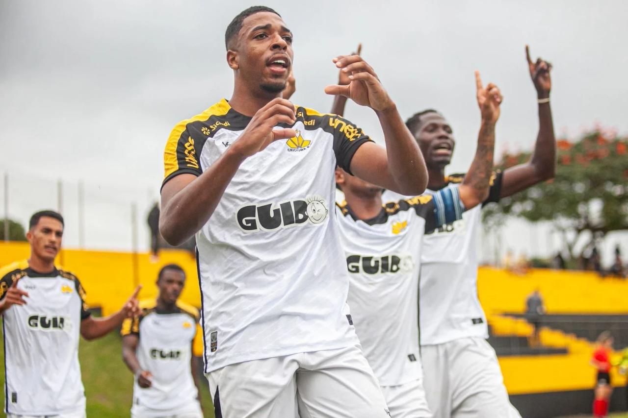 Ao vivo: Criciúma joga contra o Grêmio e decide permanência na Série A