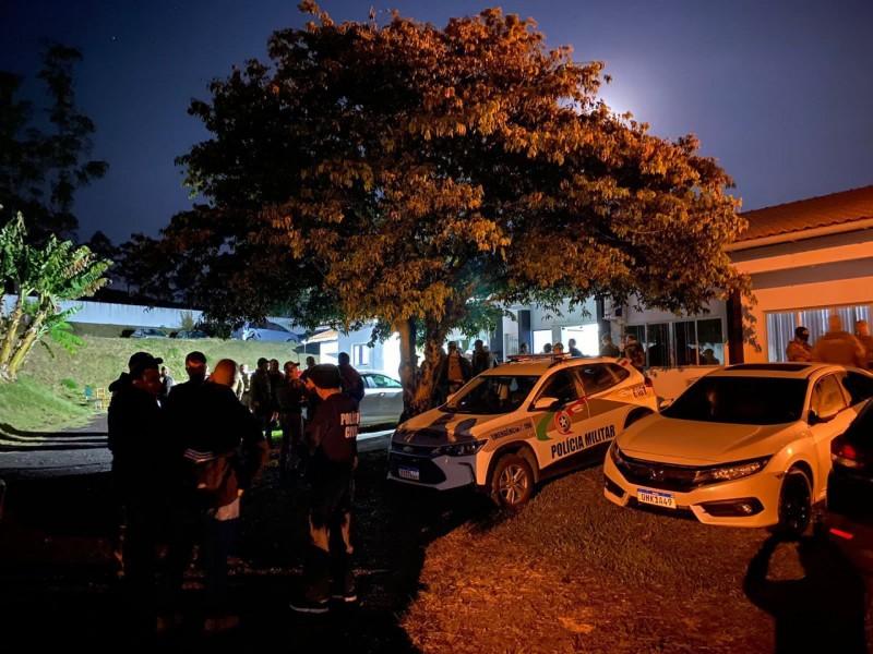 Operação policial no Extremo Sul prende suspeito de homicídio e outros quatro por tráfico de drogas